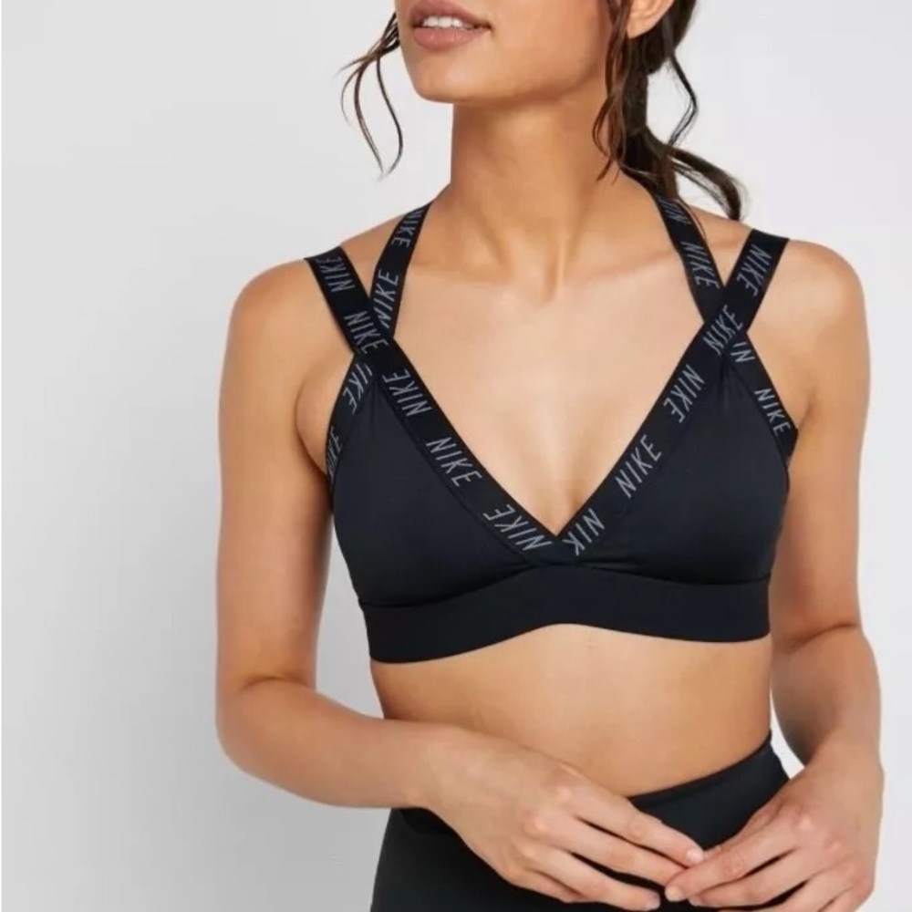 Medium Nike sports bra